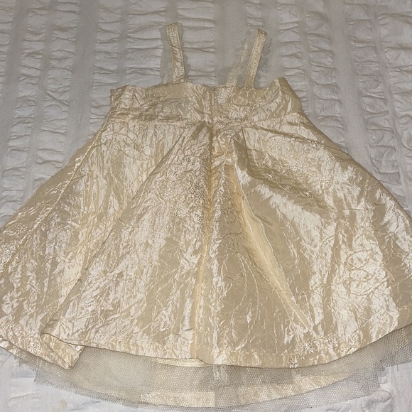 Pierre Cardin Embroidered Cream Dress - Picture 4 of 6